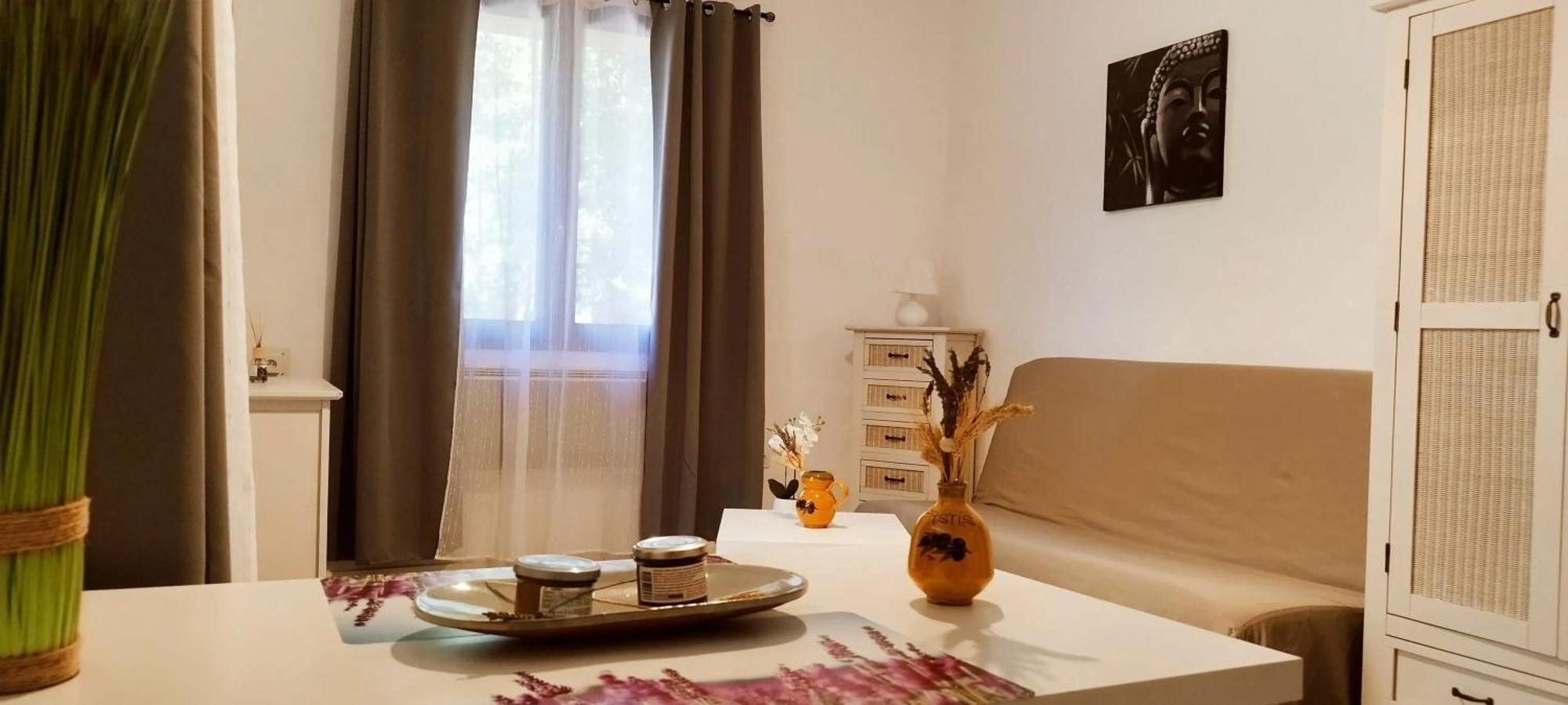 Studio Charmant Dans Un Ancien Moulin Pres D'Orange 30 M² Piscine Dış mekan fotoğraf